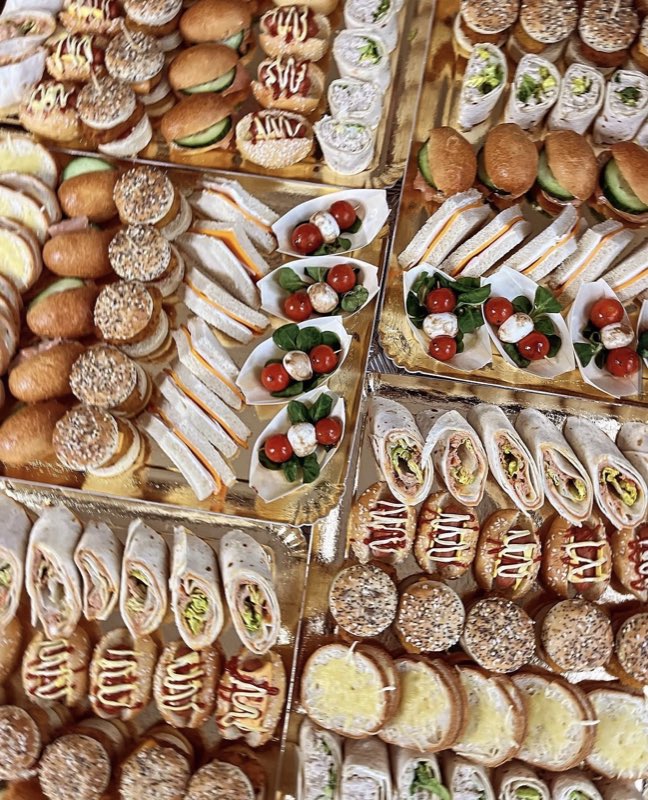 Plateaux de canapés variés